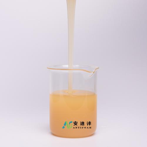 Silicone oils, hydrophobic particles and synergists